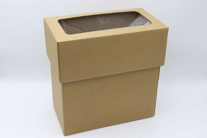 ゴミ袋が隠れてスッキリした状態の段ボールダストボックス