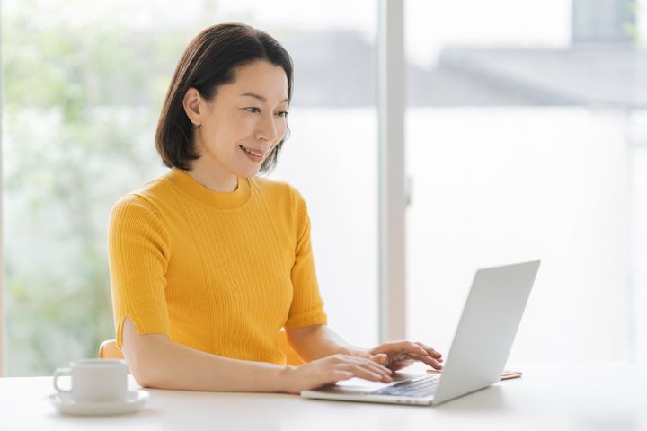 20年前に500万を貸した親戚にも裏切られ……倒産に追い込まれた父の姿に、年収200万・51歳女性が実感したコト