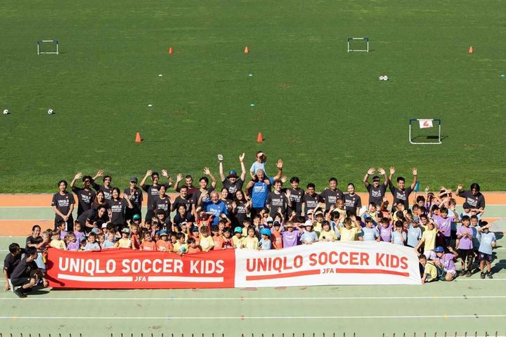 画像1: 『JFAユニクロサッカーキッズ』、イタリア・ミラノで初開催！ザッケローニ氏「まるでお祭りのよう」 伊代表OBトルド氏も参加