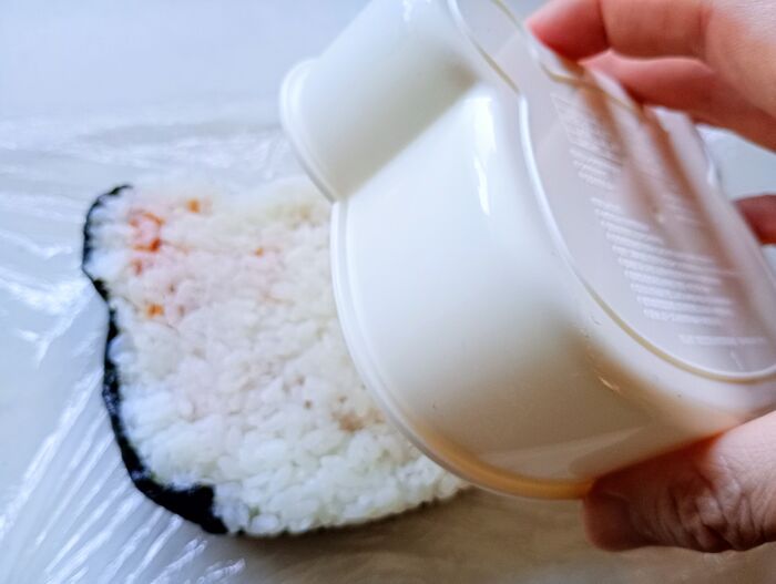 お弁当箱にぴったりハマる！握らない焼きおにぎり弁当【脱マンネリに♡】