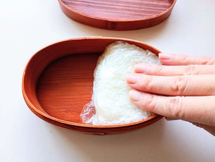 お弁当箱にぴったりハマる！握らない焼きおにぎり弁当【脱マンネリに♡】