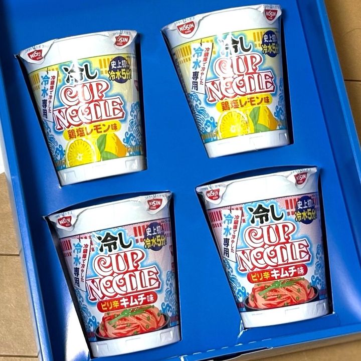 え？！冷水でカップヌードルが食べられるの？「鶏塩レモン味」と「ピリ辛キムチ味」を食べ比べてみた！