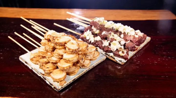 ホタテ串と牛肉串の盛り合わせ