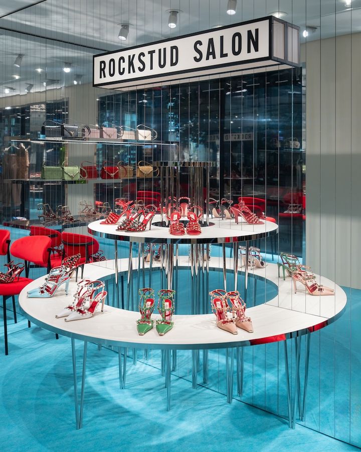 2026/07/ROCKSTUDSALON-GINZA-4.jpg