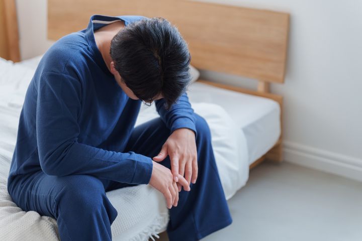 「笑えなくなった」絶望の日々……！！パワハラと副業詐欺で追い詰められた世帯年収750万・29歳男性のエピソード