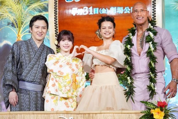 【写真を見る】『モアナと伝説の海』のジャパンプレミアにキャサリン・ランガイア(モアナ役)、ドウェイン・ジョンソン(マウイ役)、TSUZUMI(ME:I／モアナ役日本版声優)、尾上松也(マウイ役日本版声優)が登壇！ 取材・文/成田おり枝
