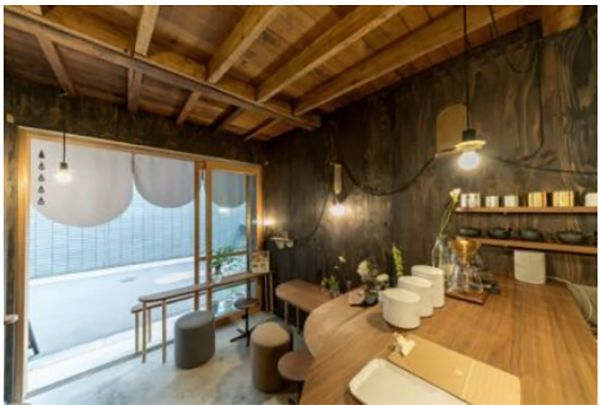 【東京都文京区】和カフェ「雨音茶寮」にフレシャスの天然水を使用した和菓子と冷茶の限定メニュー登場