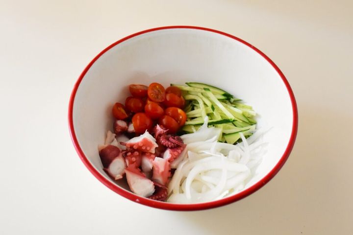 タコと夏野菜のイタリアンサラダ工程②