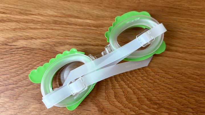ダイソーの水泳ゴーグルはどんな種類がある？子供用・大人用を買ってみた【100均】