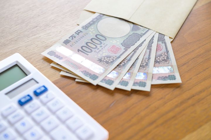 ライフライン停止の瀬戸際！！稼げて豊かになるはずが……45歳女性の借金エピソード