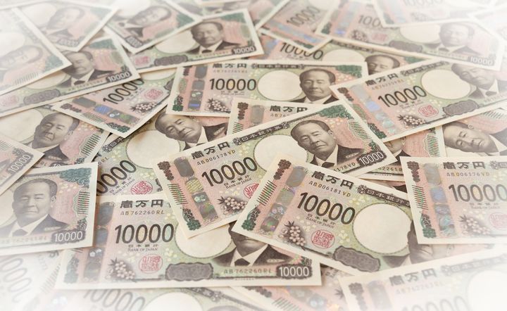 お嬢様生活からの急転直下！！祖父の急死が引き金で家庭崩壊……40歳女性が幼少期に体験した過酷なエピソード