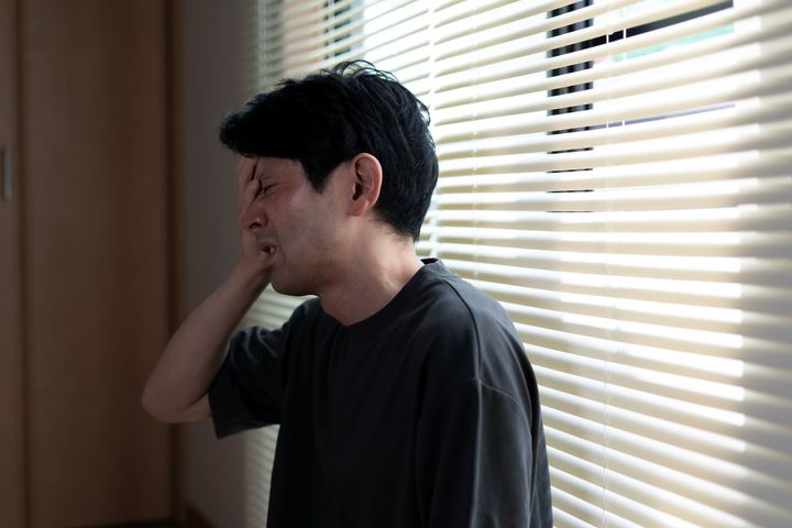 2000万がゼロに！父の投資詐欺被害で実家を失い、一家共倒れの危機に今もおびえ続ける年収200万・35歳男性の絶望