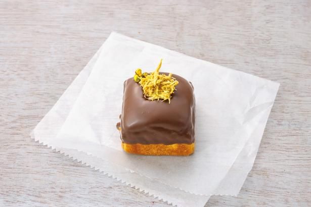 ブランド象徴のキューブ型のドバイチョコキューブ