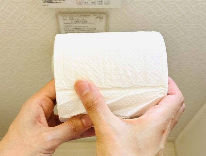 新品のトイペがビリビリ破れる問題、「指でスーッとするだけ」で嘘みたいに解決します！