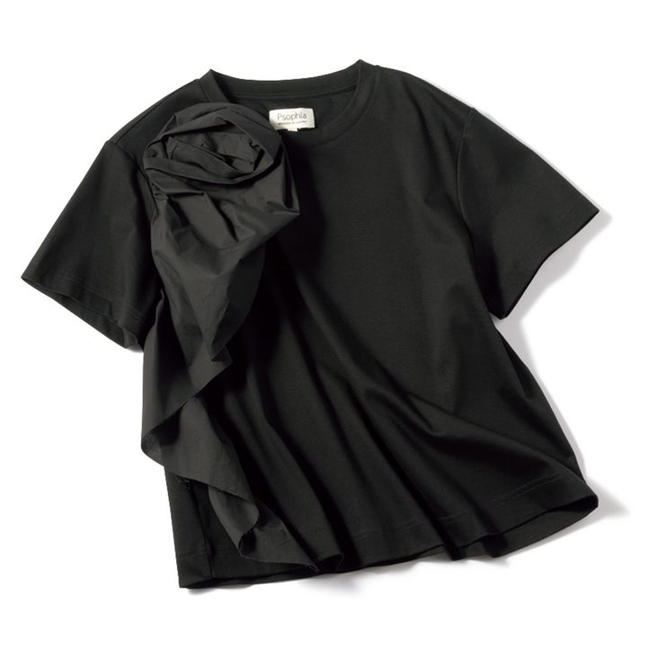 Psophiaの甘めの黒Tシャツ