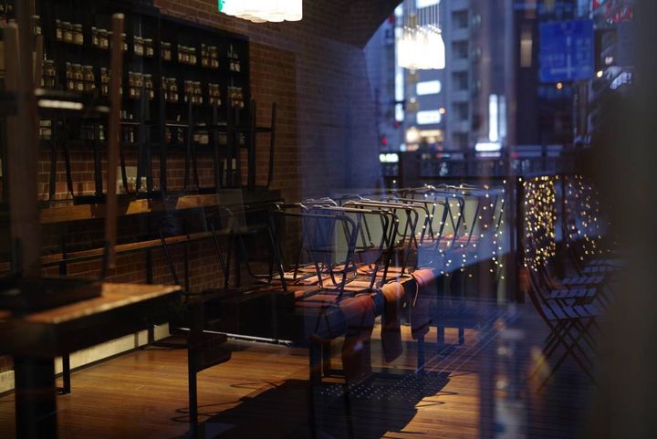 閉店後の喫茶店