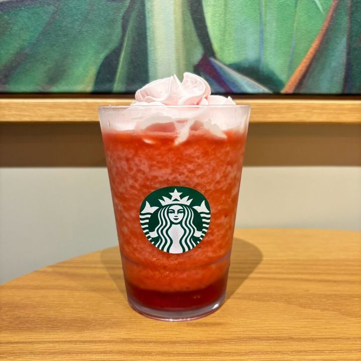 スタバ My フルーツ³ フラペチーノ® ストロベリー