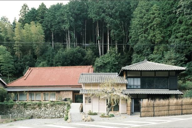 自然に囲まれた閑静な宿「脈」(fujico撮影)