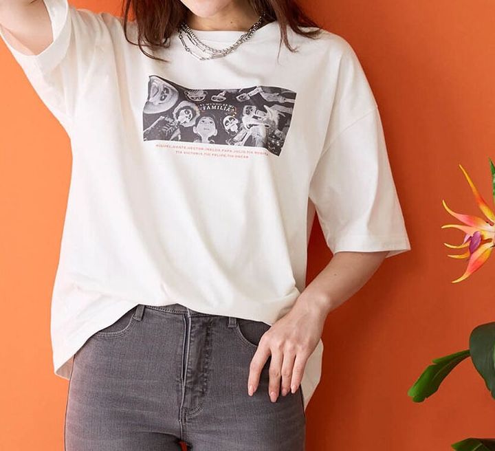 ユニセックススーベニアTシャツ