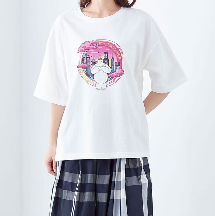 ユニセックススーベニアTシャツ ベイマックス ホワイト