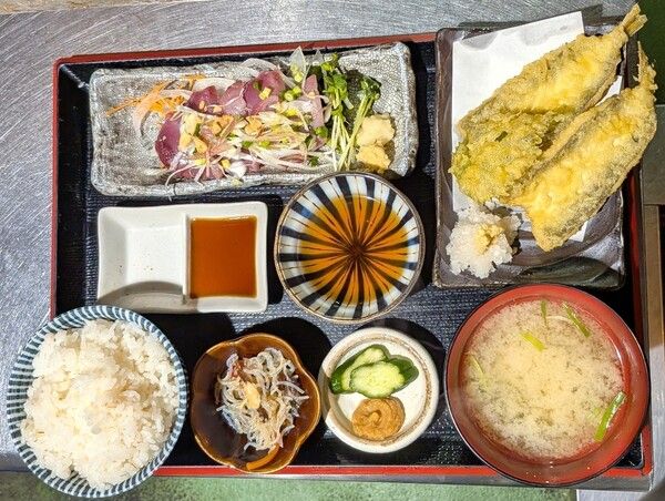 【東京都杉並区】毎日の生活に寄り添う街の定食屋「食堂 髙ひろ」が、「西荻高架下」にオープン！