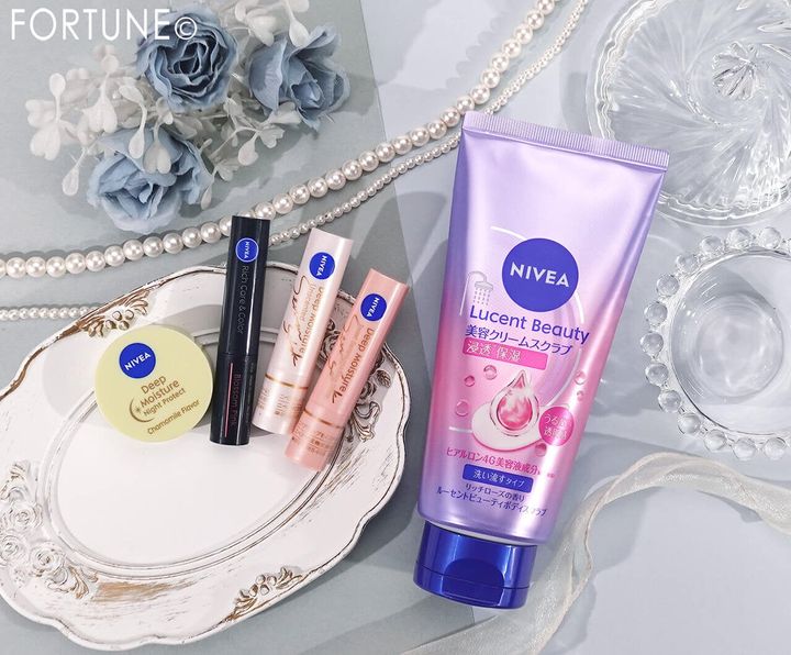 NIVEA（ニベア） 2026年秋新作コスメ リップ ...