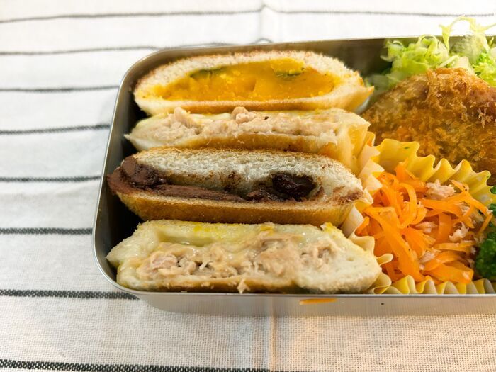 コップで「ギュッ」とするだけ♡いつもの食パンが爆速で〈ランチパック風〉になる凄ワザ！