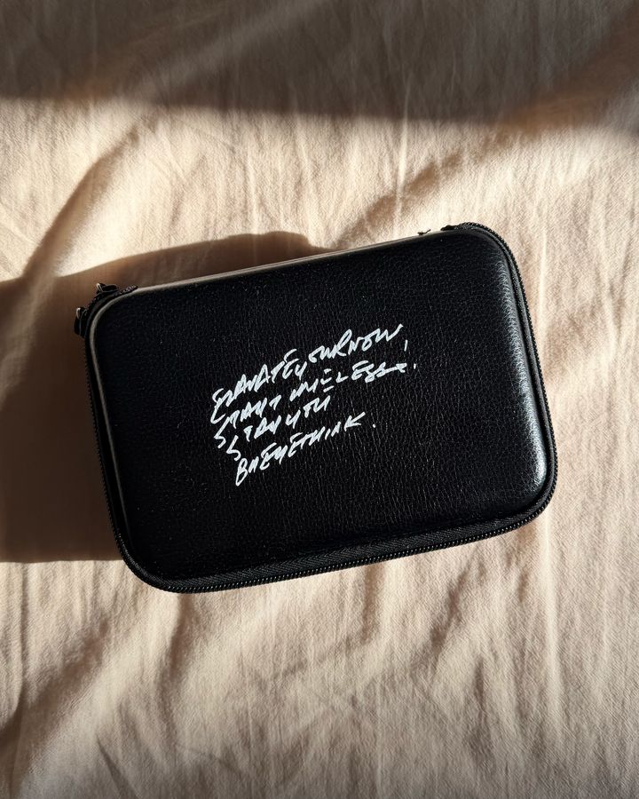 内田洋一郎×アイシンク(EYETHINK)のコラボレーションメガネケース