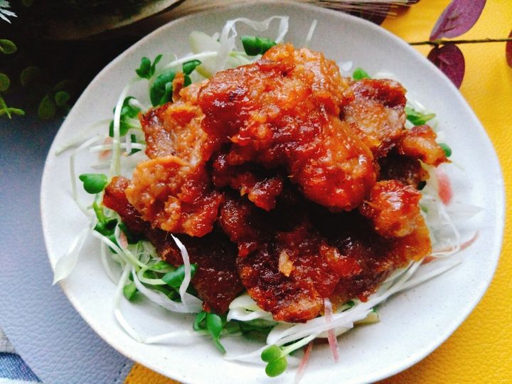 ご飯が止まらない！お替り必須の豚肉の照り焼き