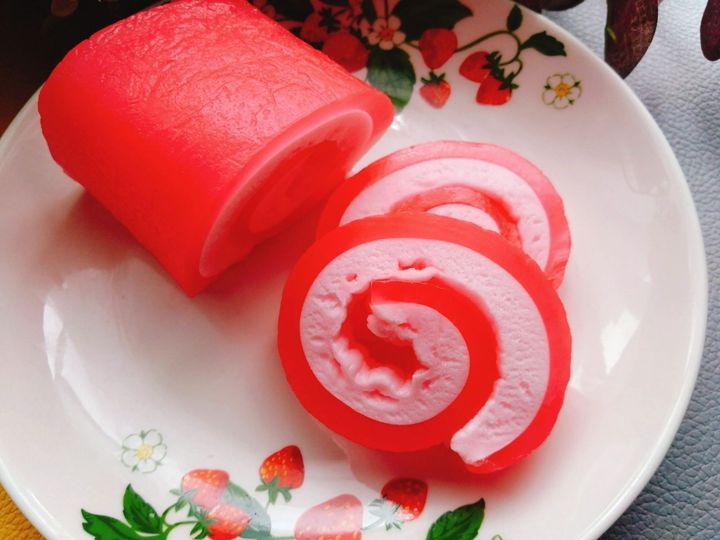 シュワーっと消えちゃうマシュマロゼリーロール