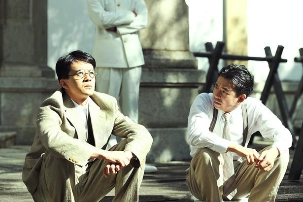 【写真を見る】日本の命運を託された若きエリートたちを、池松壮亮らが力強く体現 [c]2026 ポニーキャニオン／東京テアトル／NHK エンタープライズ／RIKI プロジェクト