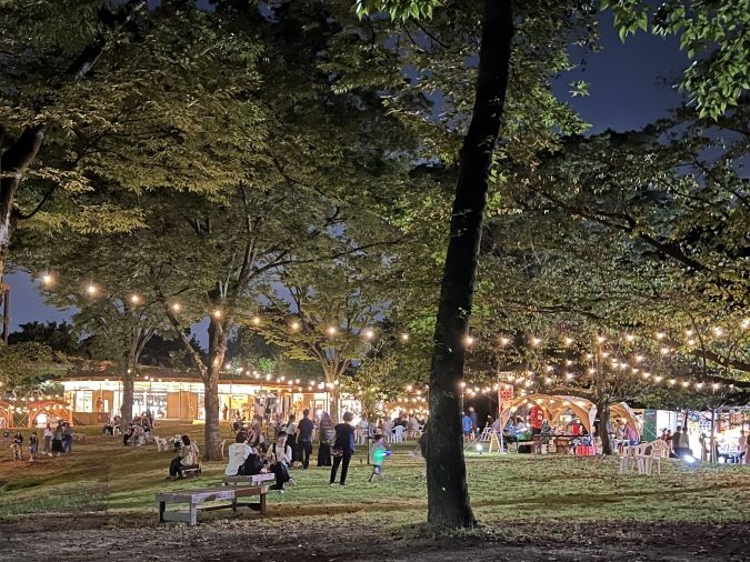 福岡市動植物園／夏夜のグリーンパーク