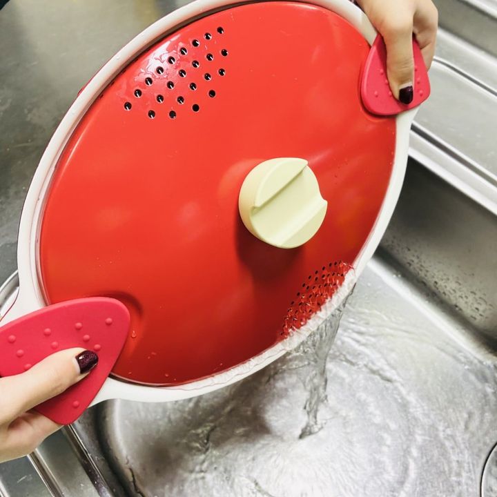 まだザルでパスタの湯切りしてる？万能鍋なら…「茹でてから食べるまでひとつでラク」「洗い物少ない！」