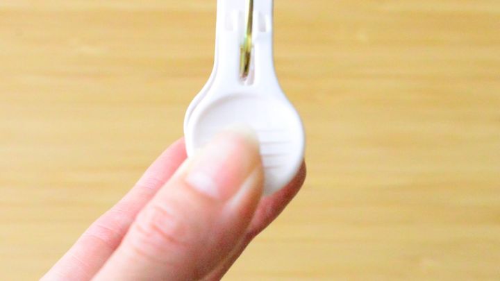 【100均】洗濯ばさみ6選！大きいものや学校用に便利なひも付きも紹介