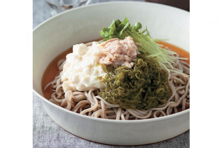 ネバネバ食材で夏バテ予防【冷たいぶっかけそば】2選｜湯葉×アボカド×納豆／めかぶ×ツナ×豆腐