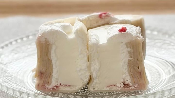「絶妙なバランス」「華やか」【ファミマ】の甘酸っぱいミルクスイーツ