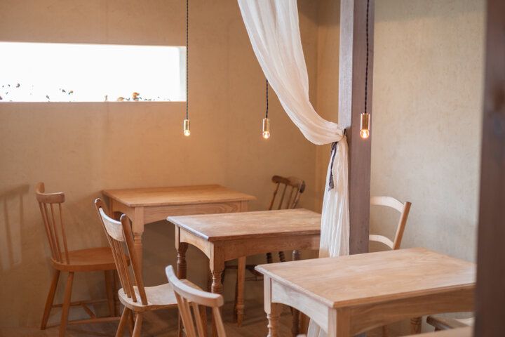 季節のパフェを味わいに♪ アンティークに囲まれて、時間を忘れて過ごしたくなるカフェ／浅草「annorum cafe」