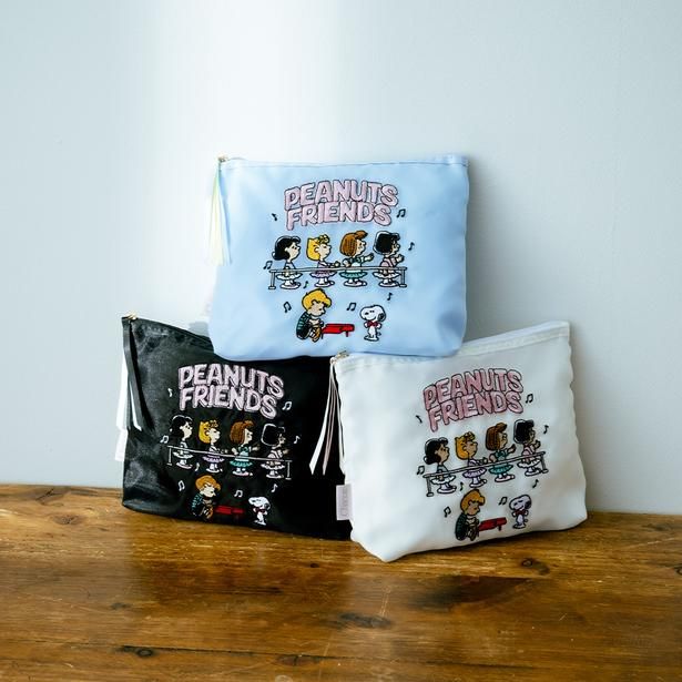 「PEANUTSシアーポーチ」(各4950円)