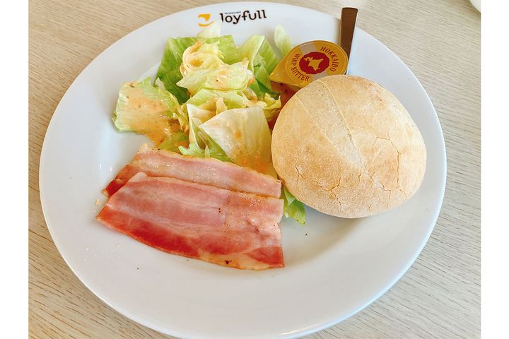 ベーコンモーニング／￥328（税込み）※ドリンクバー付き
