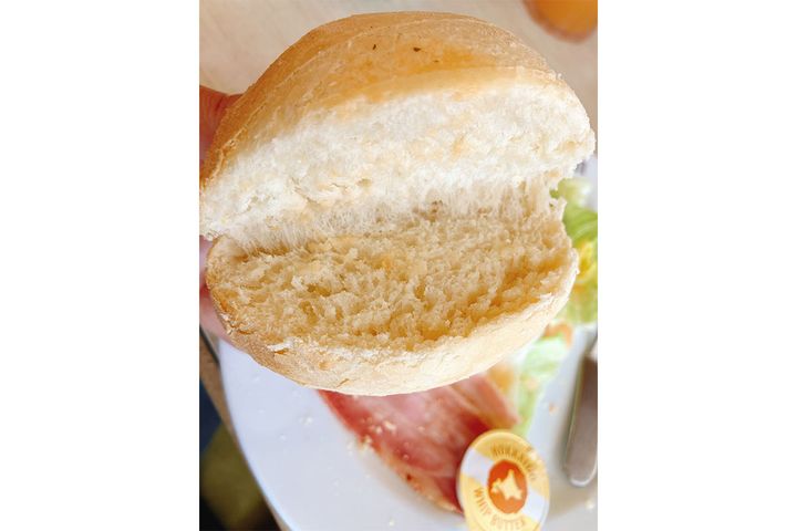 プールパンはこぶし大の大きさ