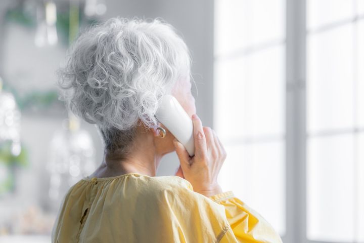 「明日食べるものにも困る」世帯年収200万・年金生活の75歳女性が全財産を失い絶望！「正気の沙汰ではなかった」と振り返る暗号資産詐欺の罠