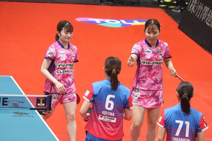首藤成美、平野美宇 撮影：SPREAD編集部