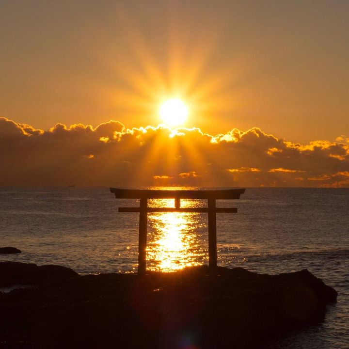 鳥居と日の出