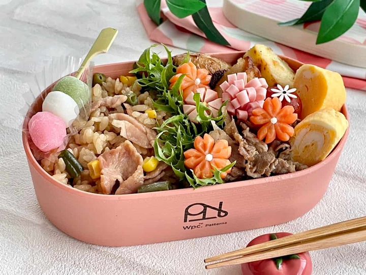 香ばしベーコンと夏野菜の彩り和風炊き込みご飯