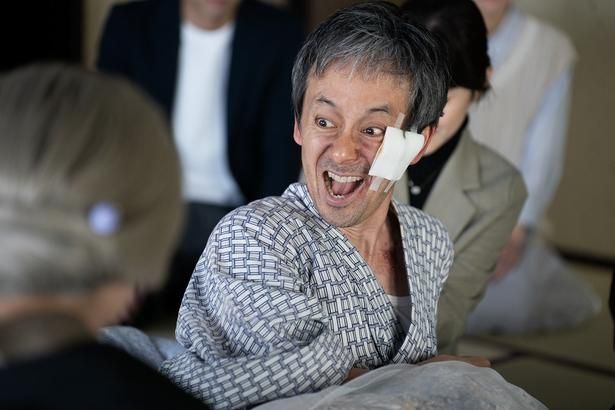 田治見要蔵と要蔵の長男である久弥の二役を演じる滝藤賢一 [c]2026「八つ墓村」製作委員会[c]Yokomizo Seishi/KADOKAWA