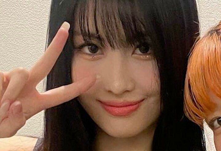 【写真・画像】TWICE MOMO 規格外な“両親へのプレゼント”に驚きの声「何千万円じゃない！？」 1枚目