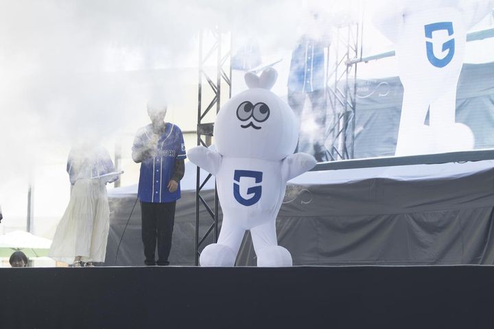 画像4: (C)西本友