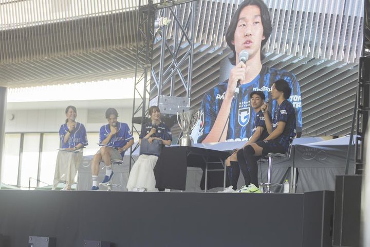 画像13: (C)西本友