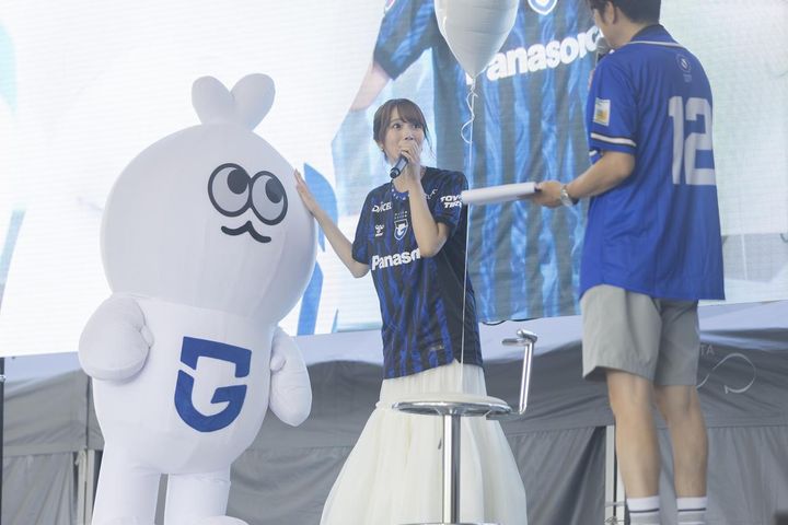 画像9: (C)西本友