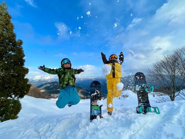 兵庫県内の5つのスキー場を、1枚で利用できる共通シーズン券「兵庫5」発売！